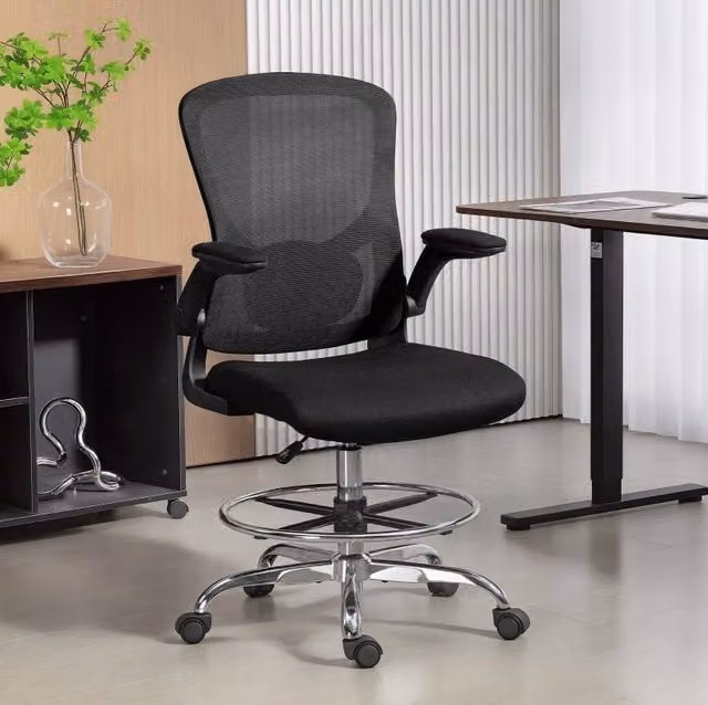 Sedia da ufficio alta ULEVR con supporto lombare regolabile, seduta 53-78 cm, braccioli ribaltabili, nera