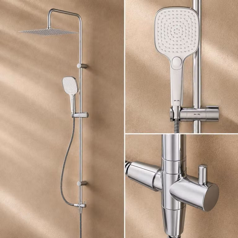 Sistema doccia con soffione a pioggia da 30x30 cm, regolabile in altezza, cromato