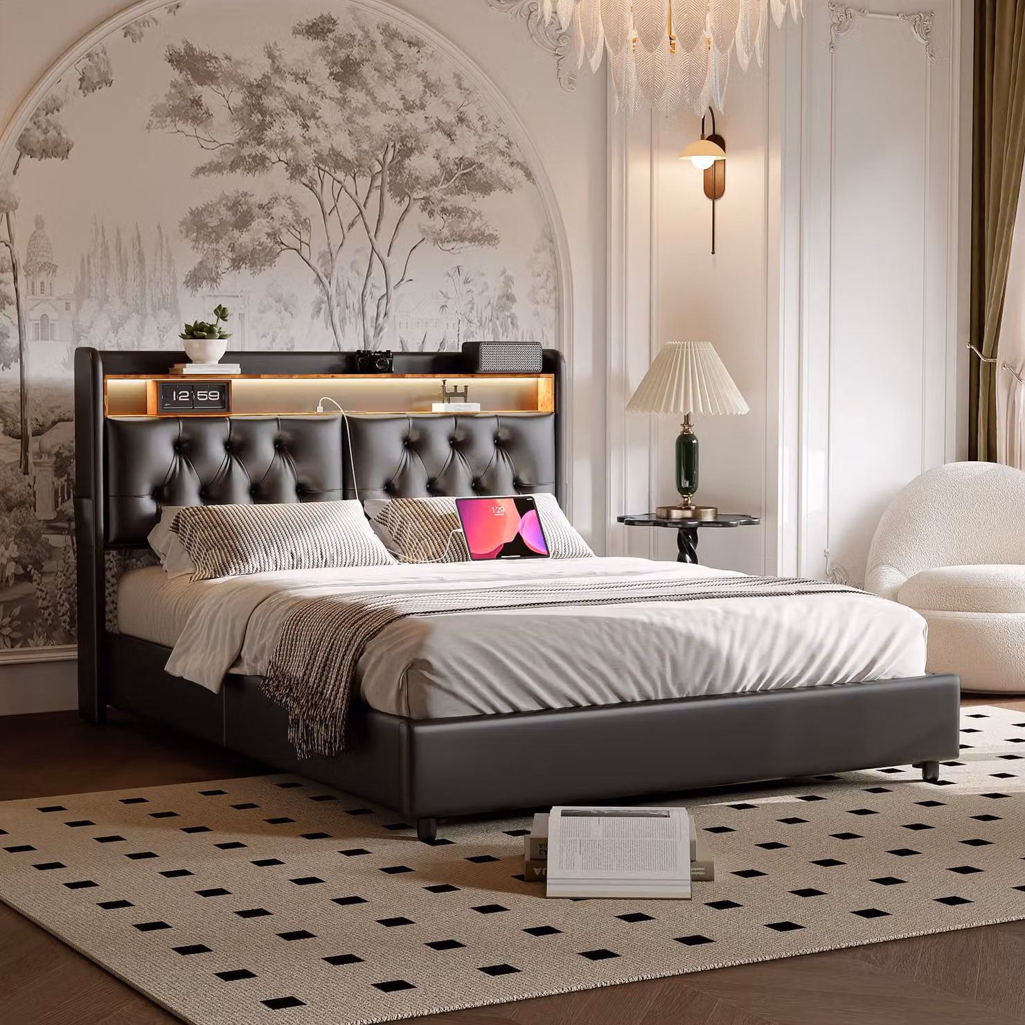 Letto imbottito Fortuna Lai 180x200 cm, LED e USB, testata con tasche, rete a doghe e giroletto, ecopelle, nero