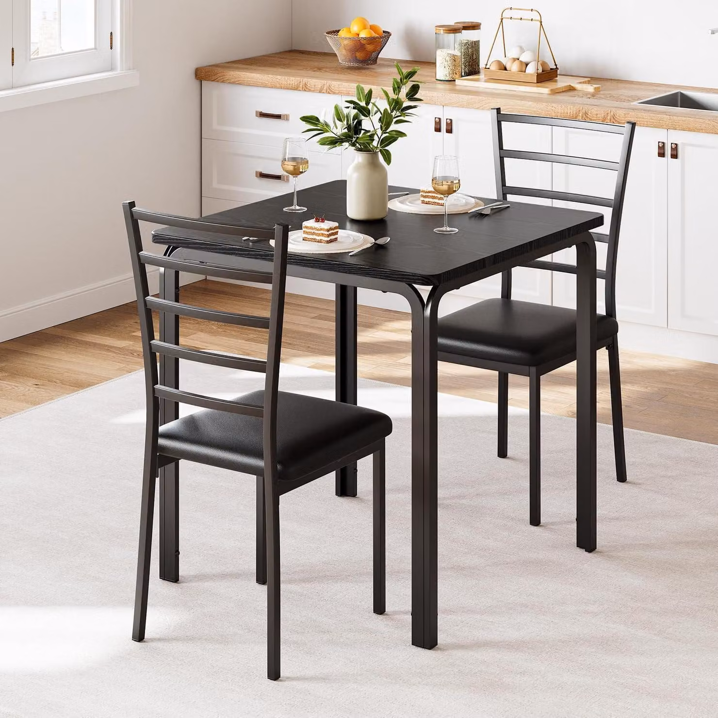 Set da pranzo per cucina, composto da tavolo quadrato e 2 sedie, struttura in metallo e legno, sedie imbottite, colore nero