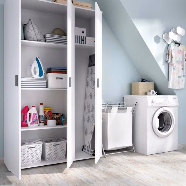 Armadio multiuso Aniello DMORA bianco con 3 ante e ripiani interni L: 116 cm, P: 35 cm, H: 190 cm