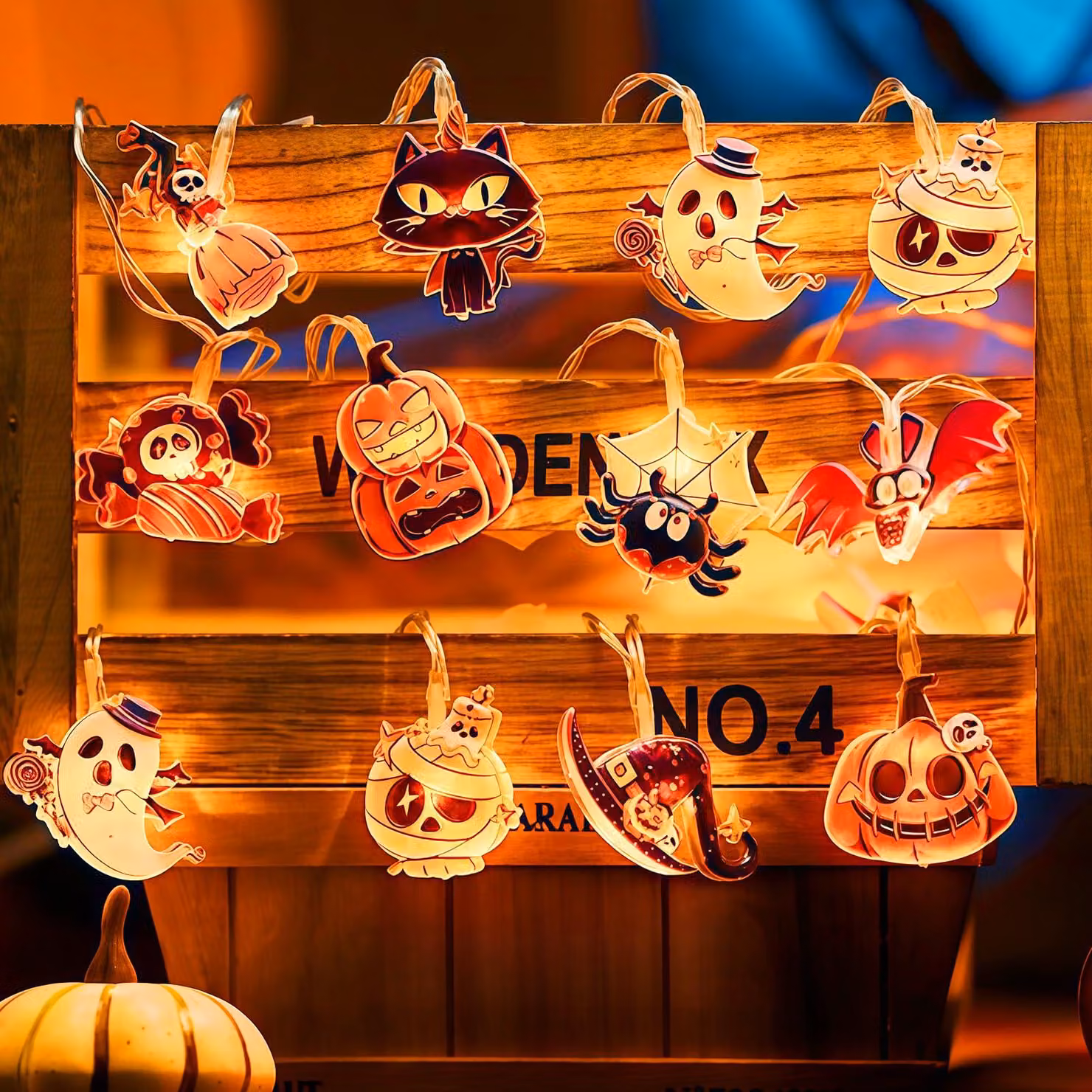 Catena luminosa a tema Halloween, 3 metri, 20 LED, con motivi di zucche e fantasmi, grado di protezione IP44
