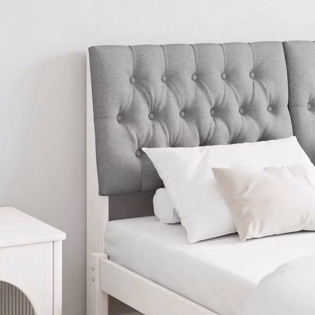 Testiera imbottita con cuscini vidaXL in pino massello grigio chiaro 160 cm