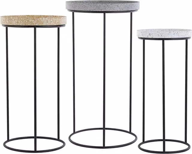 Set di 3 Tavolini da Soggiorno Beliani con Piano Bianco e Struttura in Metallo Nero con Effetto Marmo Grigio e Beige