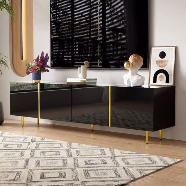 Mobile TV con 4 ante e chiusura ammortizzata, finitura nera lucida con dettagli dorati, in MDF, 170 × 35 × 46 cm