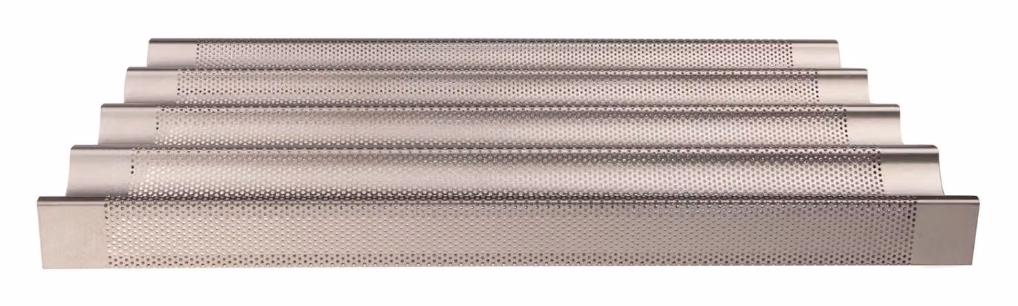 Teglia Gastronorm microforata per baguettes cm.53x32,5 h.cm.6