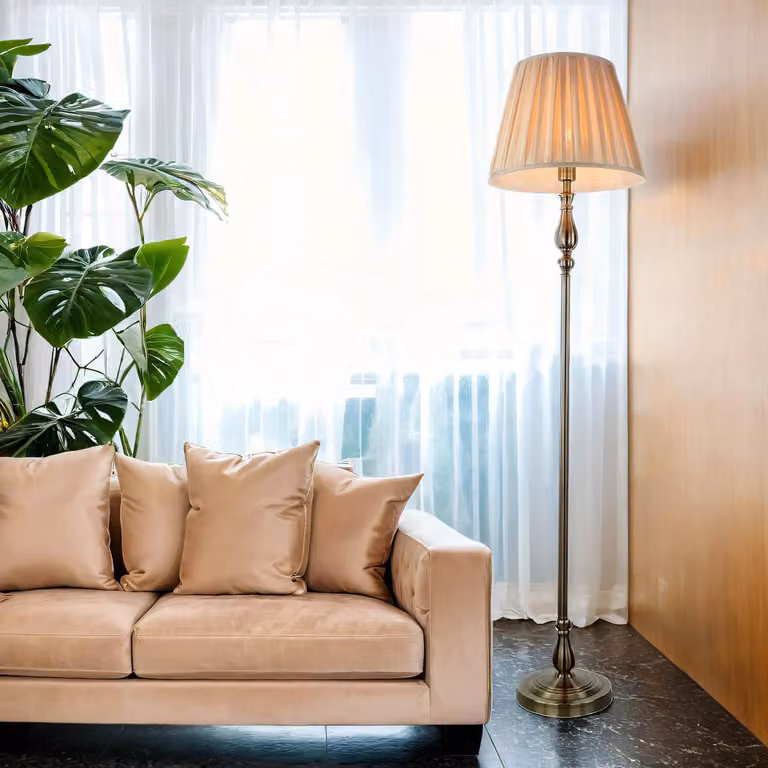 Lampada da terra in metallo tessuto alta 164 cm in ottone marrone antico E27 rotonda classica