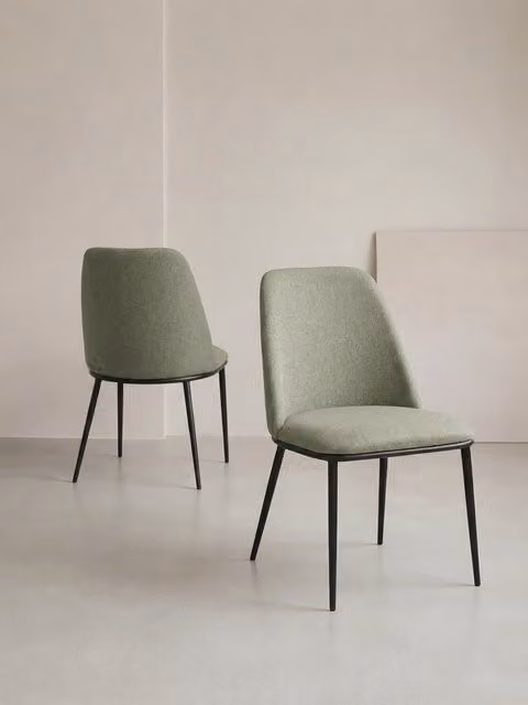 Set di 2 sedie imbottite Loire Kenay Home colore verde e nero con struttura in metallo nero opaco