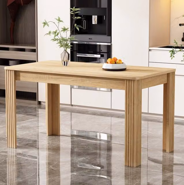 Tavolo rettangolare da pranzo in truciolare color rovere con quattro gambe