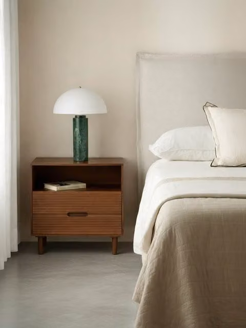 Comodino Moena Kenay Home in legno di mango marrone con 2 cassetti