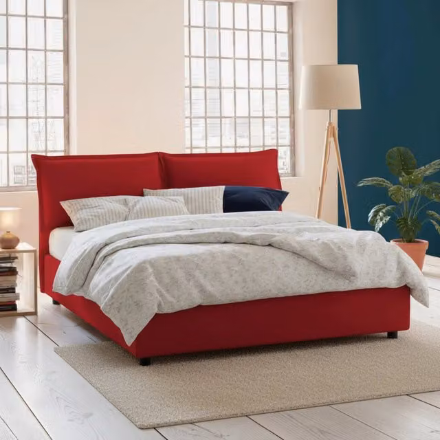Letto matrimoniale contenitore Agalo Talamo Italia con rivestimento in tessuto rosso, adatto per materasso 140x200 cm