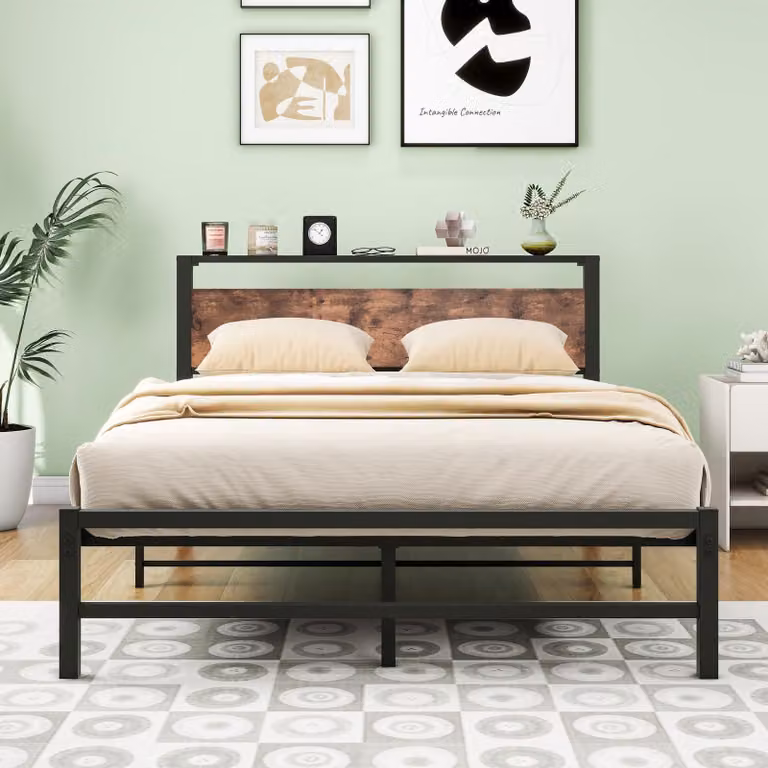 Struttura letto matrimoniale in metallo, con testiera e pediera, dimensioni 197x139x96 cm