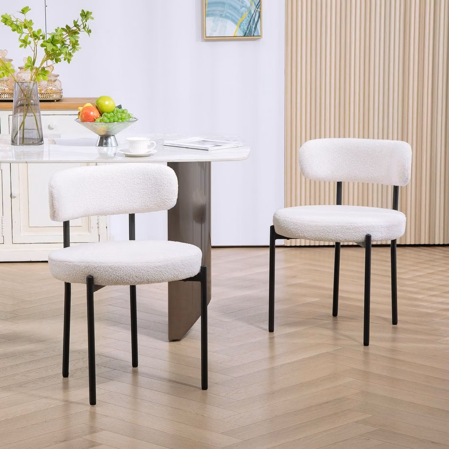 Set di 2 sedie da pranzo – Comode sedie rivestite in pile, con gambe in acciaio, color crema