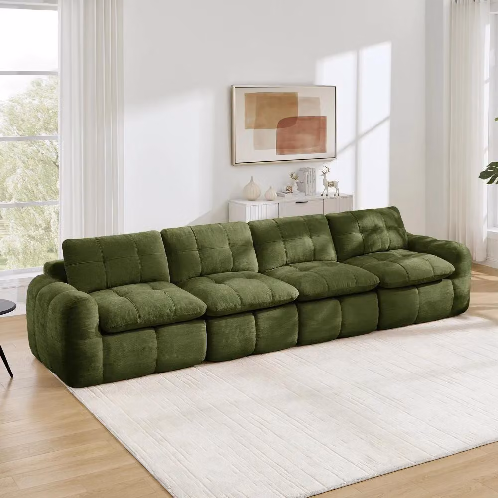 Divano modulare a forma di U, con 4 posti a sedere, rivestito in chenille, caratterizzato da sedute ampie e profonde, dal design moderno e di colore verde