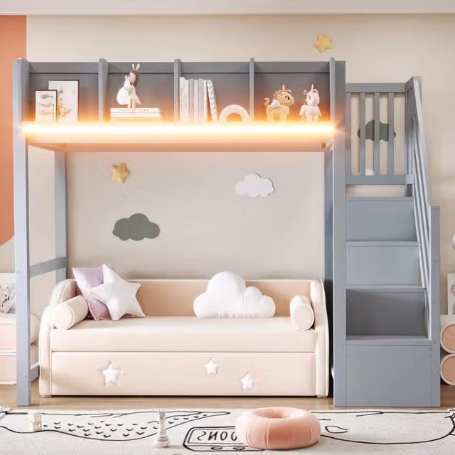 Letto a Soppalco 90x200 cm in Legno Grigio con Barriera di Sicurezza; Mensole; Illuminazione LED e Scala Laterale con Vani Contenitore