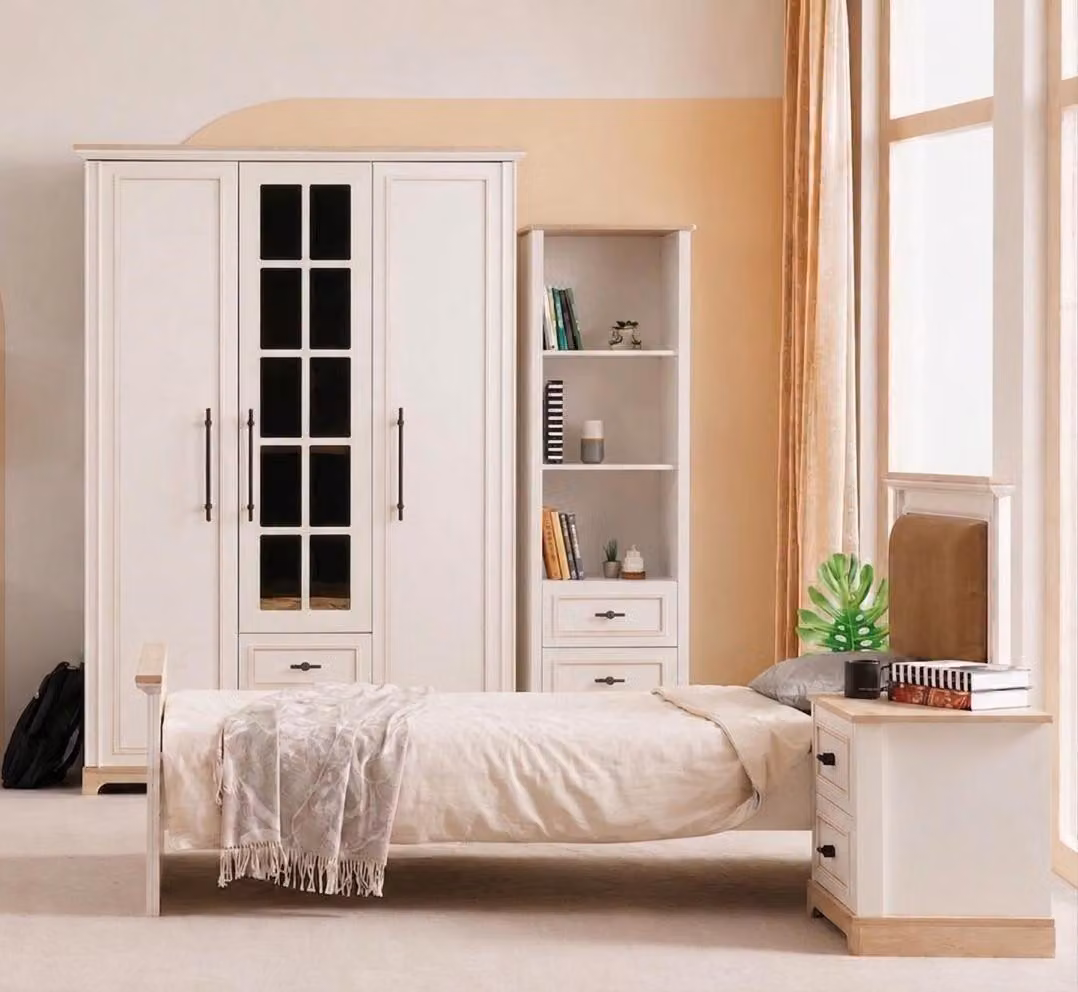 Letto singolo, letto per ragazzi, colore beige, struttura in legno, testiera imbottita, design moderno