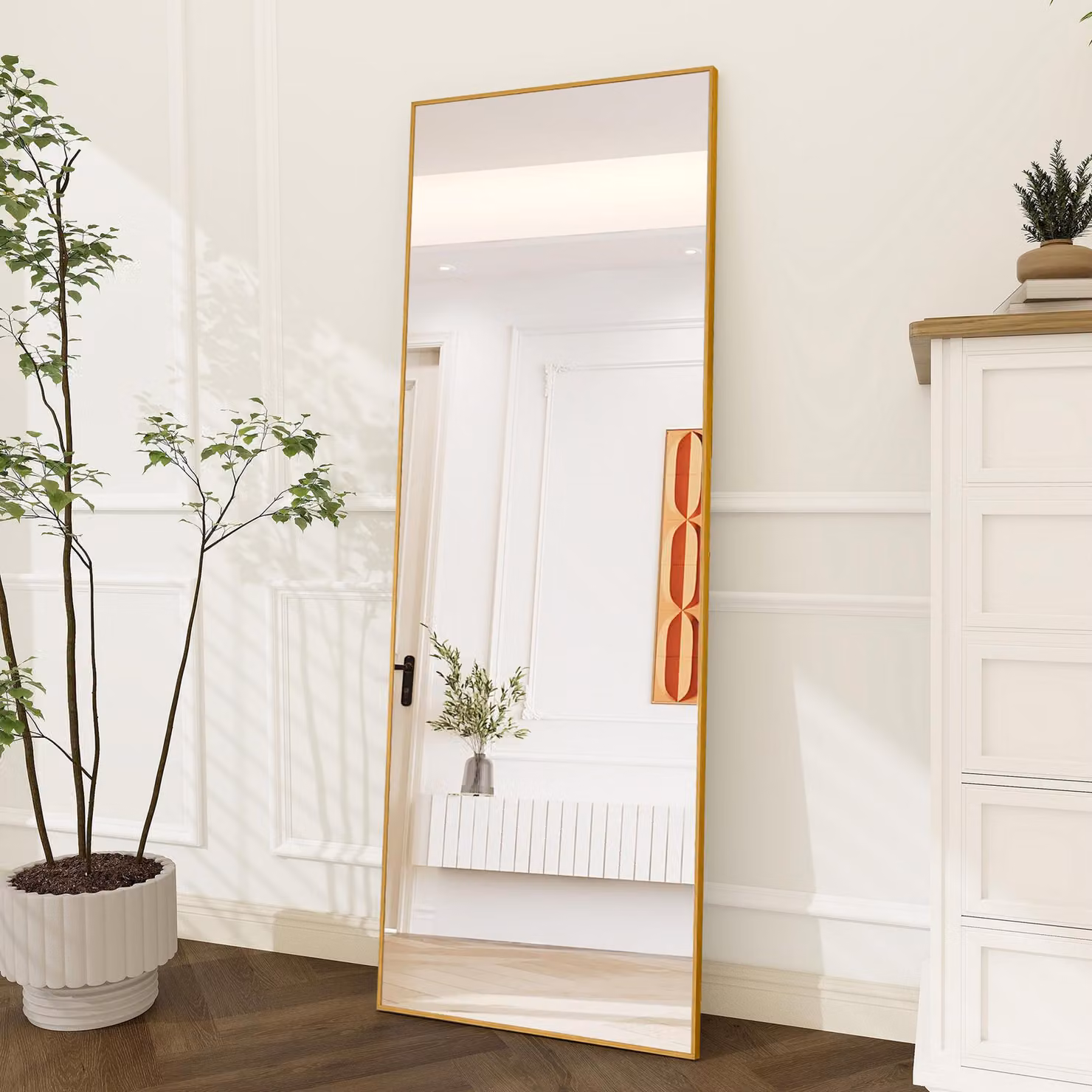 Specchio da parete Moonbite, 164x54 cm – specchio rettangolare stretto con cornice dorata, a figura intera, da appoggiare o appendere, in alluminio, colore oro