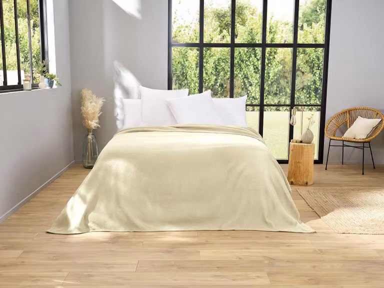 Coperta in lana vergine sbiancata, dimensioni 220x240 cm, 100% lana