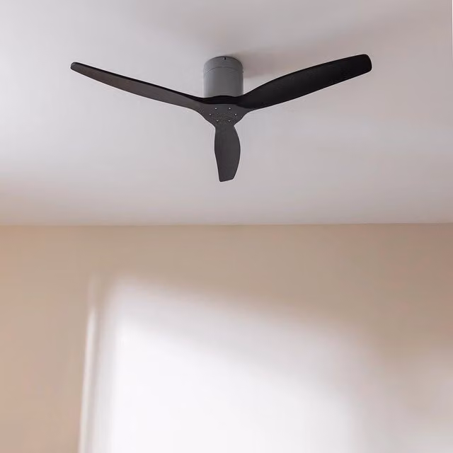Ventilatore da soffitto Cecotec EnergySilence Aero 5400 Classic Iron&Black con telecomando e timer