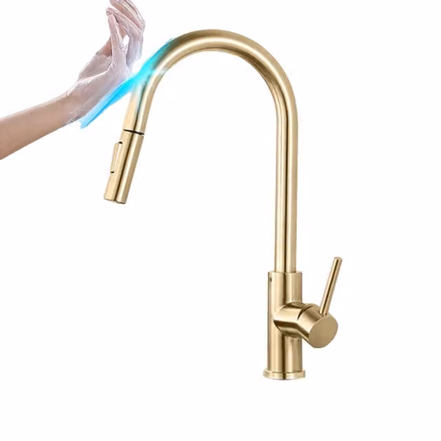 Rubinetto da cucina, attivazione con sensore a sfioramento, funzione spray estraibile, sensore oro spazzolato