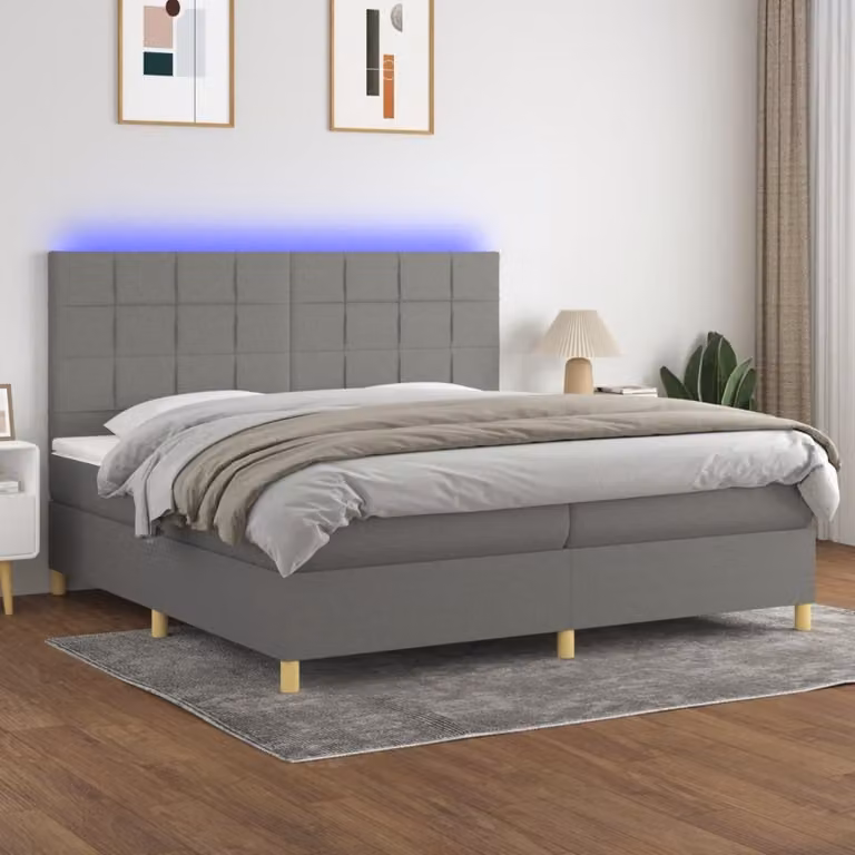 The Living Store Letto a molle con materasso e LED in tessuto grigio scuro 200x200 cm