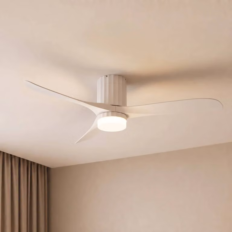 Ventilatore da soffitto LED Lucande Novri, bianco, Ø 132 cm, CCT Novri, Bianco / Opale, Soggiorno / Sala da pranzo, Moderno