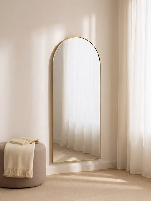 Specchio da terra rotondo Lena Kenay Home in metallo dorato o nero – 1