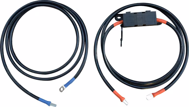 Cavo di collegamento batteria enjoy solar® 2 m, 25 mm², con portafusibile per carichi elevati, per regolatore di carica alla batteria, IVA 0%.
