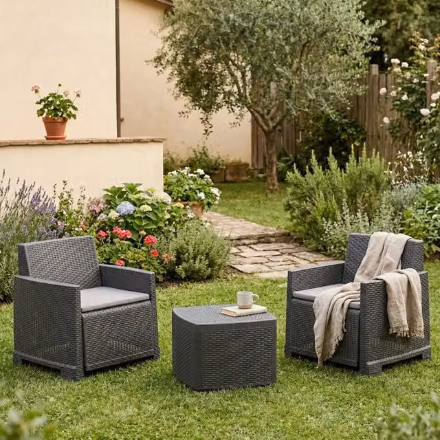 Set Salotto da Esterno Ari DMORA in Rattan Antracite con Poltrone e Tavolino da Giardino – 1