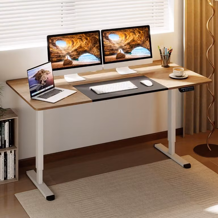 Set da ufficio Costway composto da scrivania elettrica regolabile in altezza e sedia ergonomica girevole con poggiatesta, colore beige e bianco