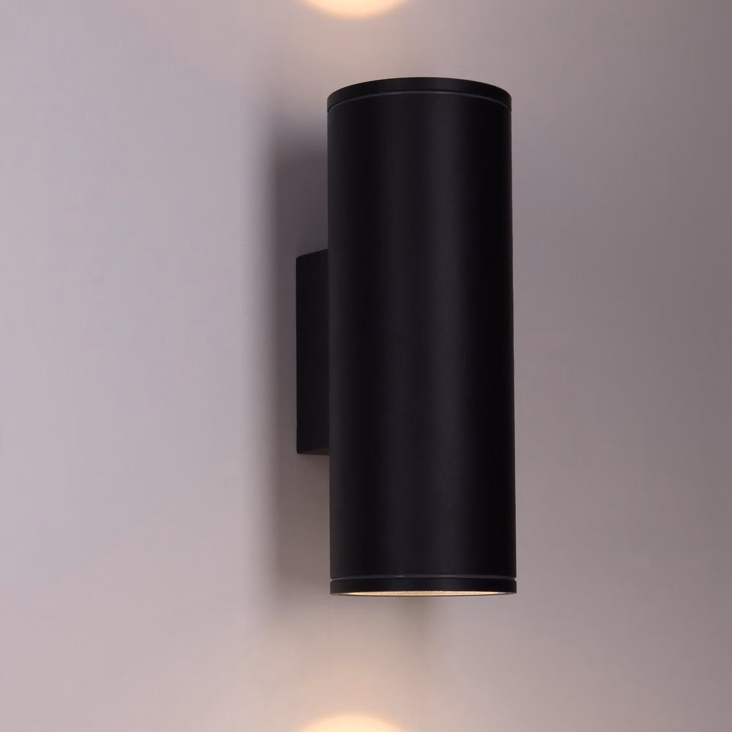 Apparecchio di illuminazione esterna LED C4 Orion - 13,1 W, luce bianco caldo, 1135 lm, grado di protezione IP54, colore nero