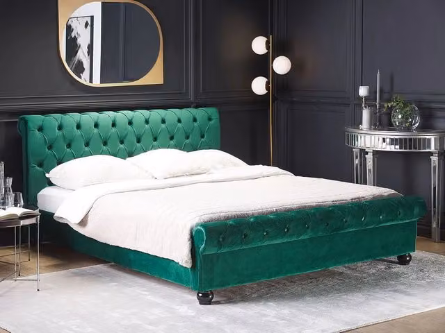 Letto Glam Beliani con rivestimento in velluto verde e gambe in legno di pioppo, L/P/H: 160 x 200 x 94 cm