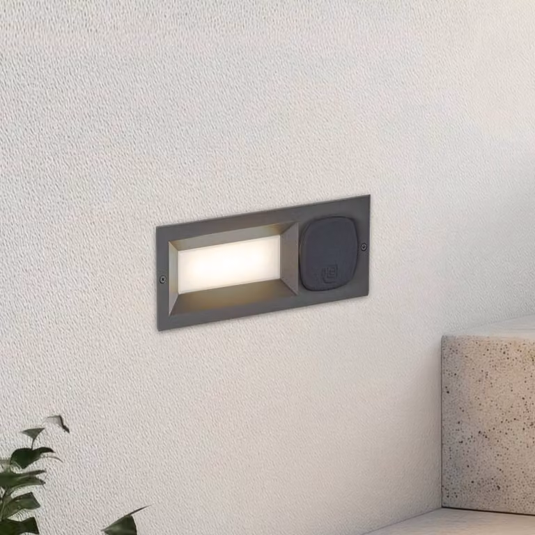 Lucande, applique a LED da incasso Lachlain, antracite, presa di corrente Lachlain Lucande, Nero, Metallo, Moderno, Applique da esterni