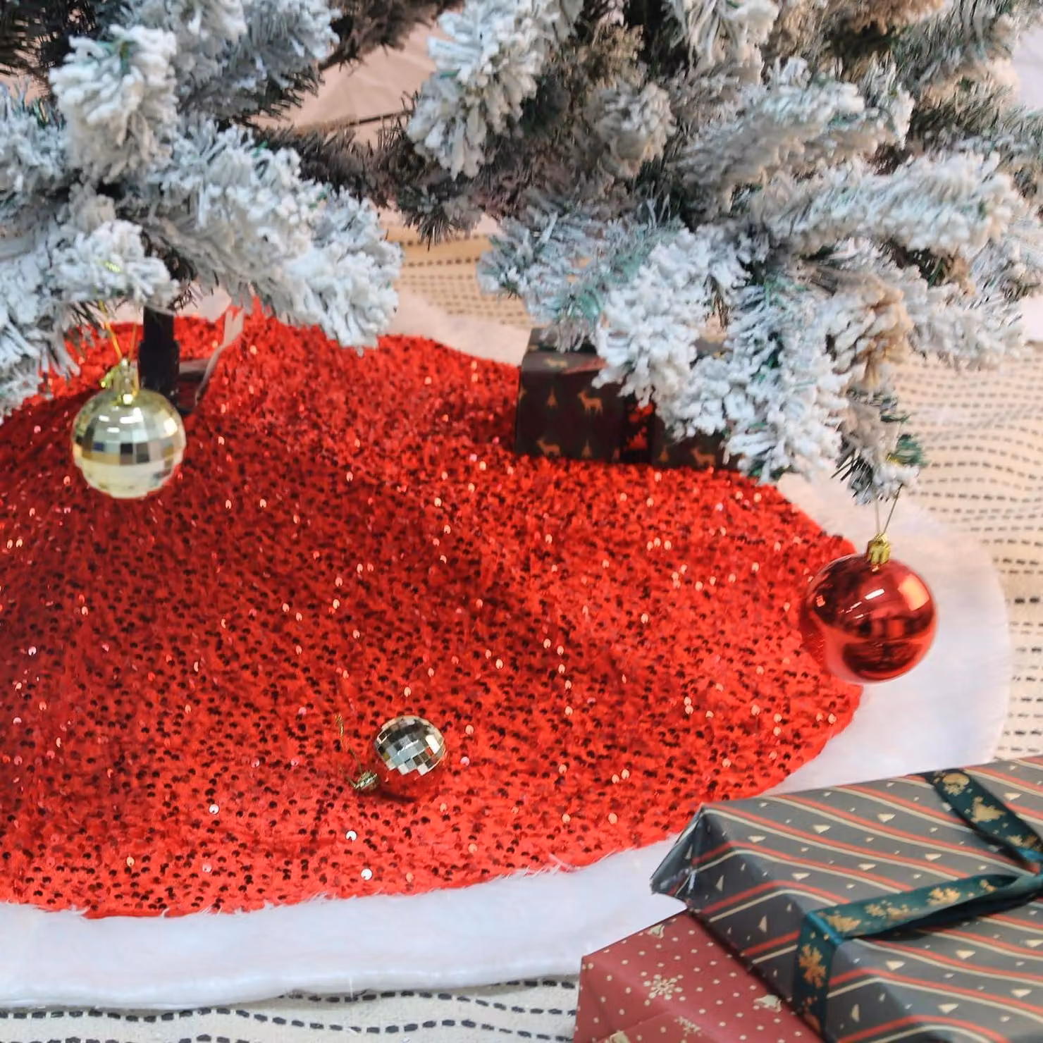 Copertura per albero di Natale, colore rosso, con paillettes, forma rotonda, diametro 120 cm
