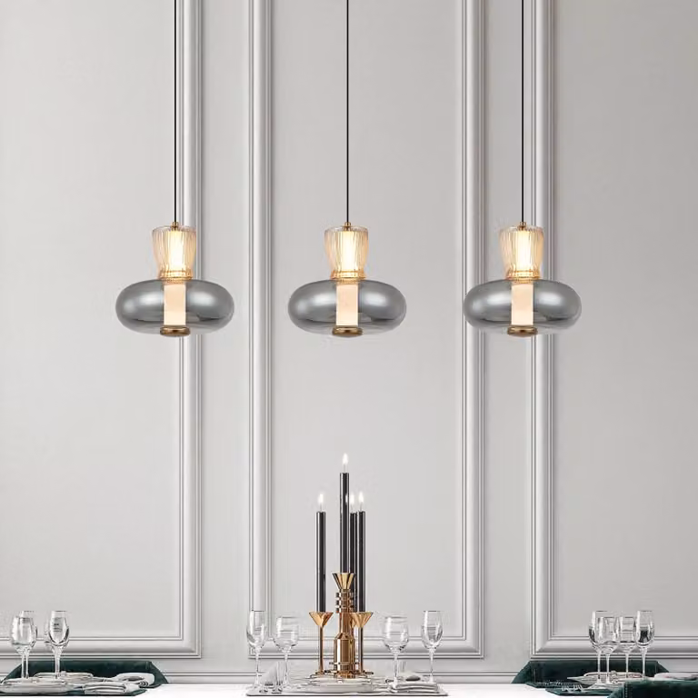 Viokef Lampada LED a sospensione Sire, lunghezza 92 cm, vetro fumé/bronzo, 3 luci. Sire, Alluminio / Grigio / Zincato, Soggiorno / Sala da pranzo, Metallo