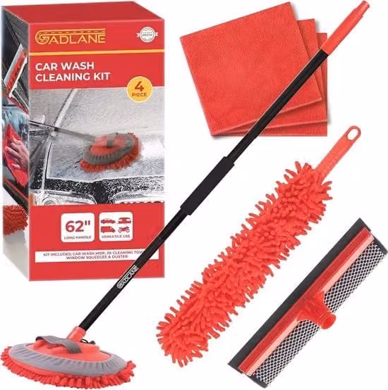 Set di pulizia a quattro pezzi con manico lungo e tovaglioli in microfibra per una cura ottimale del veicolo