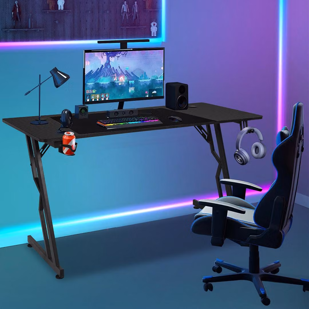 Ikodm Scrivania da gaming 140x60 cm con piano d'appoggio, scrivania per computer con illuminazione LED, scrivania da gaming ergonomica, scrivania da lavoro ergonomica a forma di Z