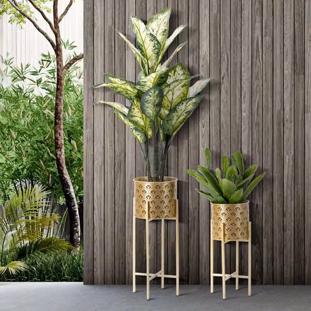 Set di 2 vasi Isafjo con portavasi rimovibili in metallo oro per decorazione da tavolo