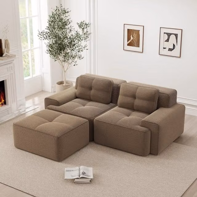 Divano modulare con seduta profonda e design componibile in corduroy marrone