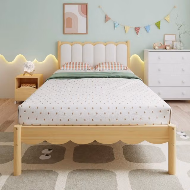 Letto singolo bambini 90x200 con testiera imbottita in PU; struttura in legno massello; beige e naturale