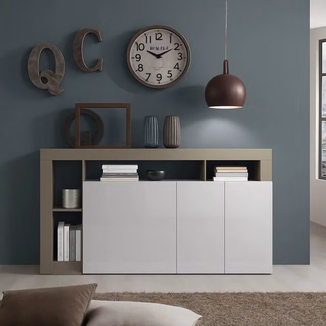 Credenza moderna Americano DMORA a 3 ante, Madia da soggiorno e cucina, Bianco lucido e Pero, L: 146 cm, P: 42 cm, H: 93 cm