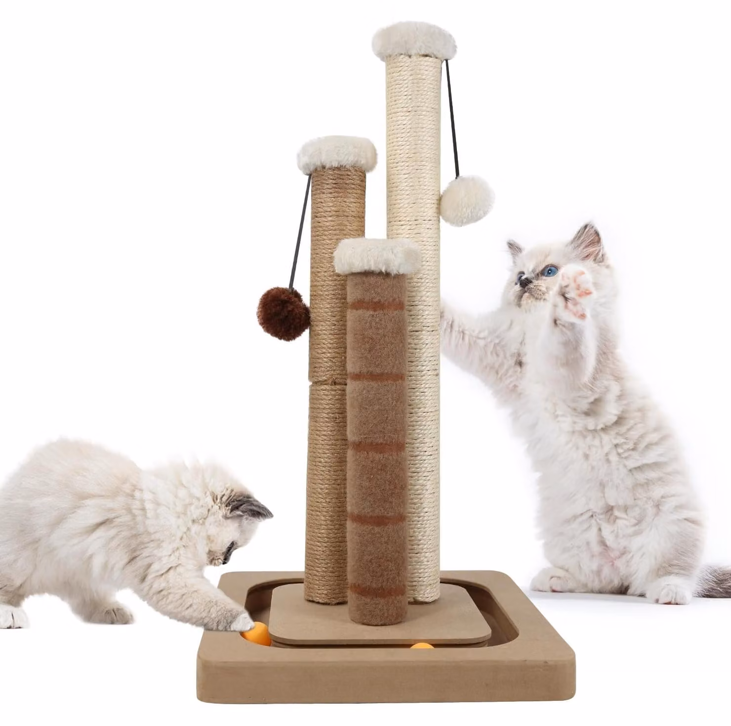 Albero per gatti con 3 pali da graffio e giochi