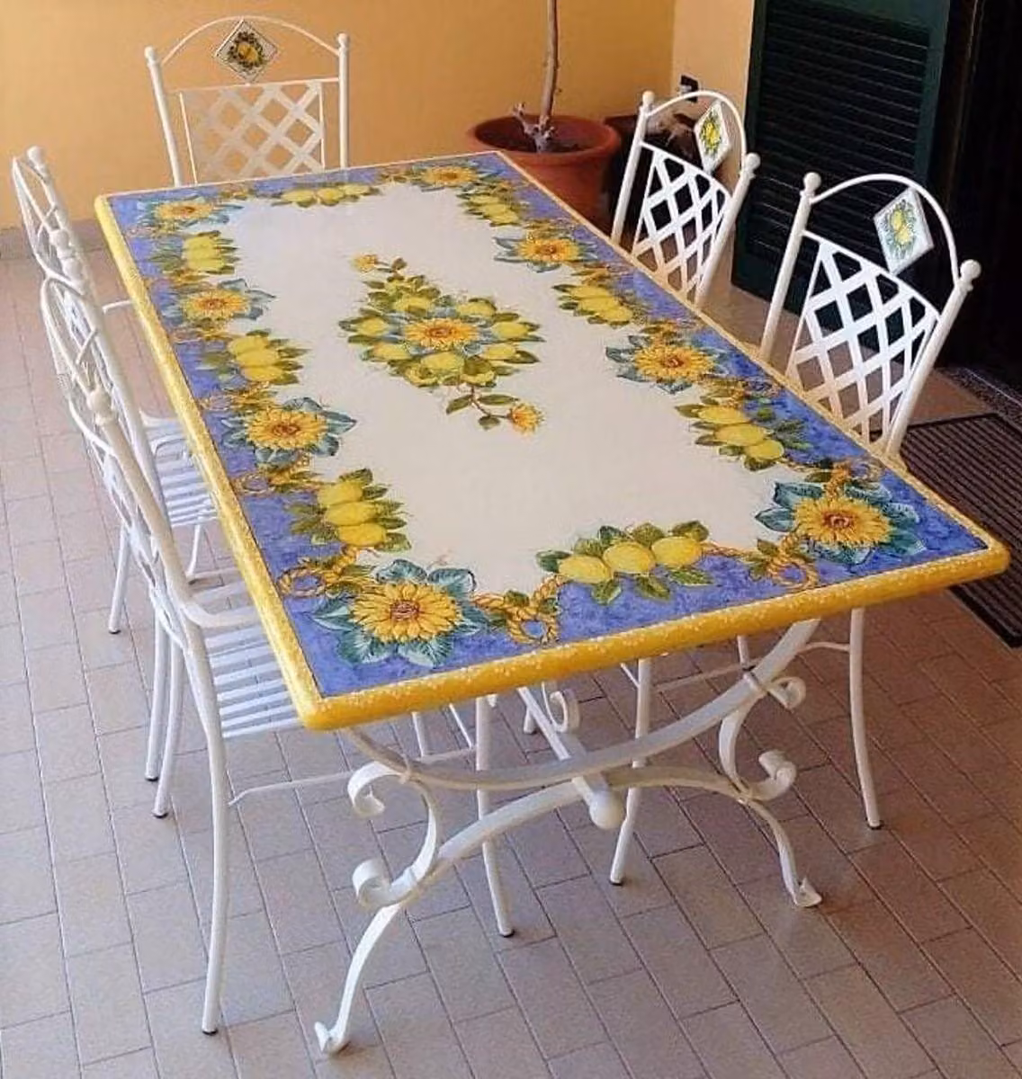 Casa Padrino Set di mobili da giardino in ferro battuto e pietra lavica bianco - Italy