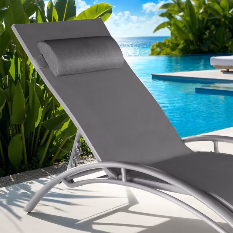 Set di 2 lettini da giardino TecTake in alluminio verniciato grigio con tessuto textilene resistente ai raggi UV e poggiatesta regolabile