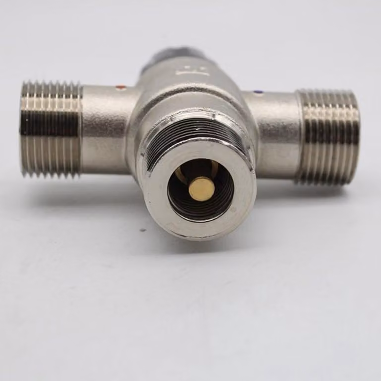 Valvola termostatica a 3 vie - Miscelatore per doccia - Miscelatore per bagno - Miscelatore per cucina - Temperatura di ingresso: 50-80°C - Tolleranza di temperatura: +/- 2°C