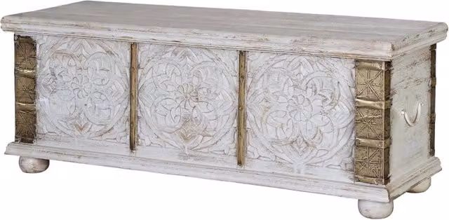 Cassapanca in legno di mango intagliato con decorazioni floreali bianche e dettagli in ottone di Giner y Colomer – 1