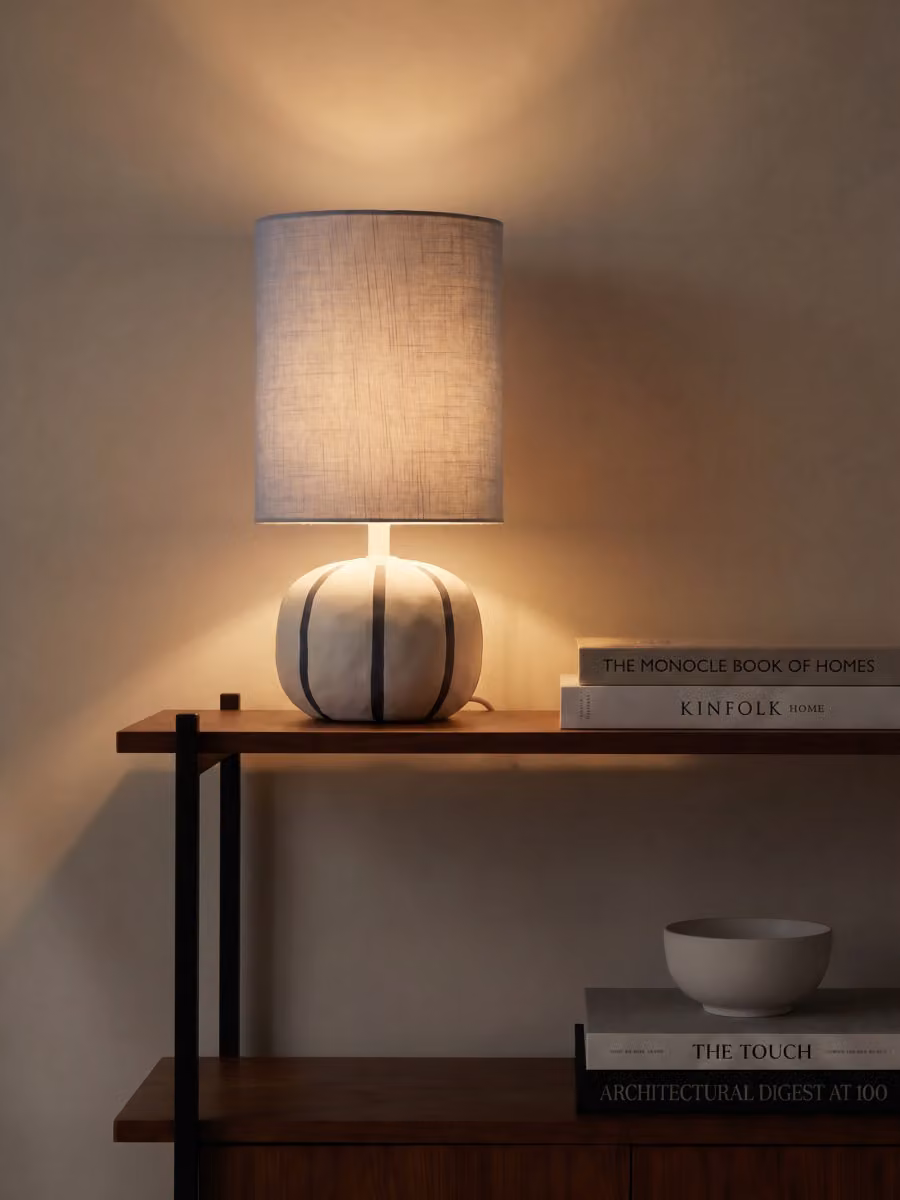Lampada da tavolo Road Kenay Home in ceramica e tessuto blu e bianca, H 43 cm, L 22,5 cm – 2