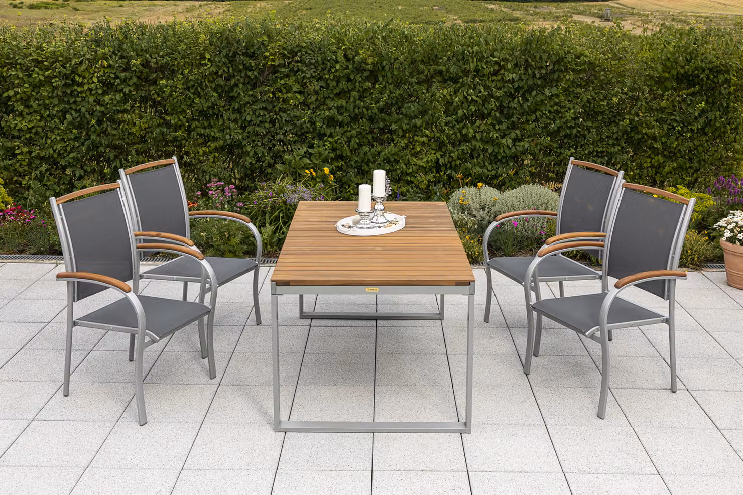 Set di mobili da giardino Merxx "Siena" 5 pezzi - Struttura in alluminio con rivestimento in tessuto nero e legno di acacia - 50231-219