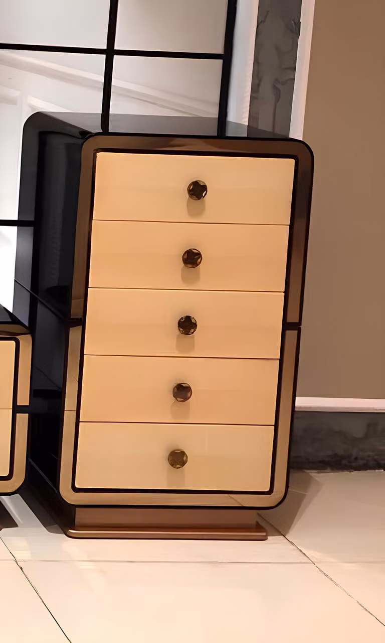Luxus Hoch Schrank Kommode Kommoden Designer Schränke Side Low Board Edel Holz