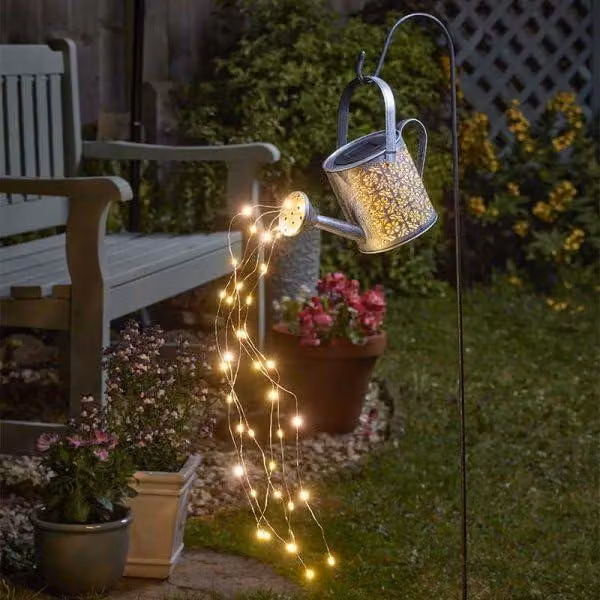 Annaffiatoio solare con cascata di luci LED, resistente alle intemperie, color argento, con 36 LED